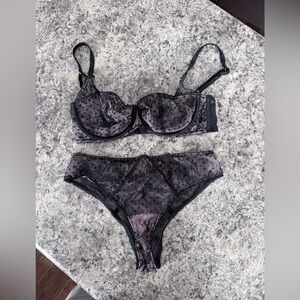 Victoria’s Secret dream angels unlined balconet bra 32D + matching lace panties